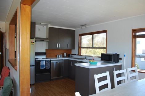 Photo of property in 5 Richmond Avenue, Richmond Heights, Taupo, 3330