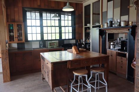 Photo of property in 7 James Road, Maungaturoto, 0587