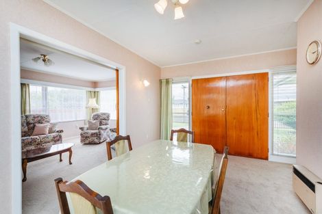 Photo of property in 18 Tararua Terrace, Cloverlea, Palmerston North, 4412