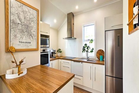 Photo of property in 192 Gladstone Road, Dalmore, Dunedin, 9010