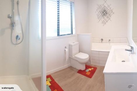 Photo of property in 5 Perrin Place, Darfield, 7510