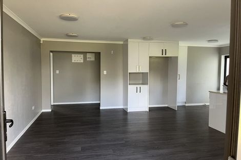 Photo of property in 5 Korihi Drive, Swanson, Auckland, 0614