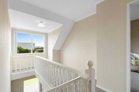 Photo of property in 16 Ryder Crescent, Levin, 5510