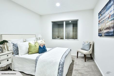 Photo of property in 52 Schoolside Road, Kumeu, 0810