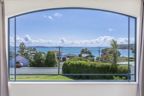 Photo of property in 55 Tindalls Bay Road, Tindalls Beach, Whangaparaoa, 0930