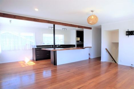 Photo of property in 1/21 Watea Road, Torbay, Auckland, 0630