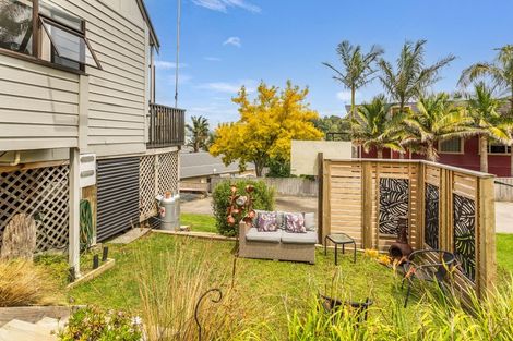 Photo of property in 15a Centennial Drive, Whitianga, 3510