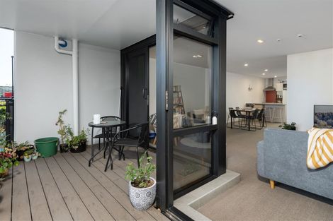 Photo of property in 2-06/424 Maunganui Road, Mount Maunganui, 3116