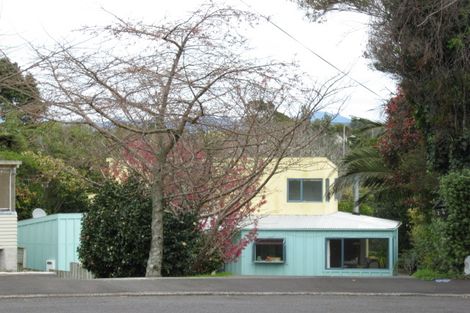 Photo of property in 14 Strandon Place, Strandon, New Plymouth, 4312