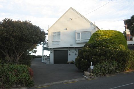 Photo of property in 142 Seatoun Heights Road, Seatoun, Wellington, 6022