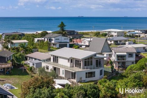 Photo of property in 264a Seaforth Road, Waihi Beach, 3611