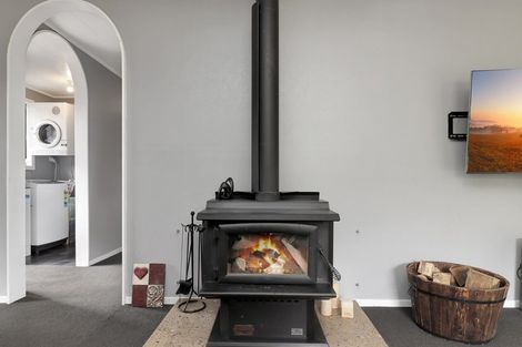 Photo of property in 19 Oxford Road, Lake Rotoma, Rotorua, 3074