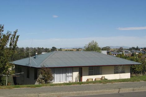 Photo of property in 1 Glenview Terrace, Highfield, Timaru, 7910