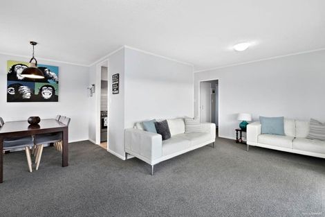 Photo of property in 15a Ngahere Views, Orewa, 0931