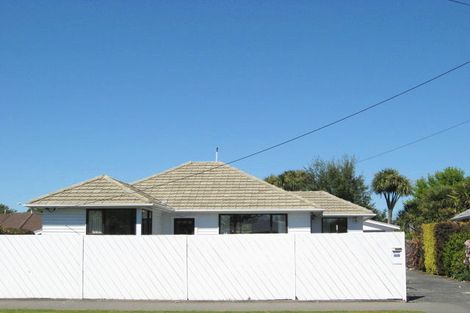 Photo of property in 329 Wairakei Road, Burnside, Christchurch, 8053