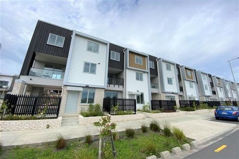 Photo of property in 15 Ceramic Lane, New Lynn, Auckland, 0600