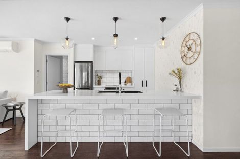 Photo of property in 6 Avalanche Place, Wanaka, 9305