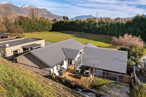 Photo of property in 57 Mcdonnell Road, Arrowtown, 9302