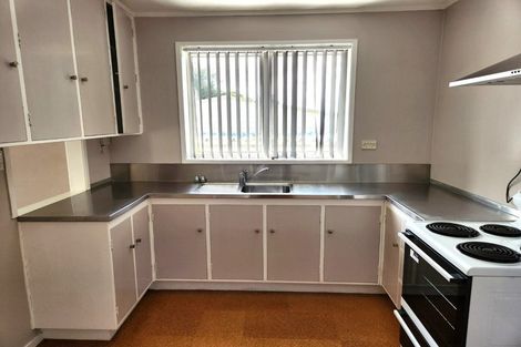 Photo of property in 1/191 Don Buck Road, Massey, Auckland, 0614