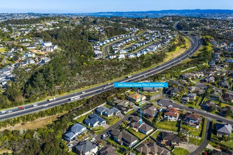 Photo of property in 100 George Deane Place, Greenhithe, Auckland, 0632