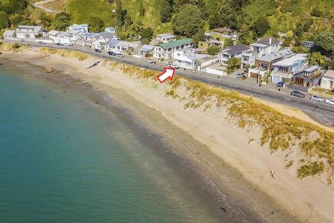 Photo of property in 185 Marine Parade, Seatoun, Wellington, 6022