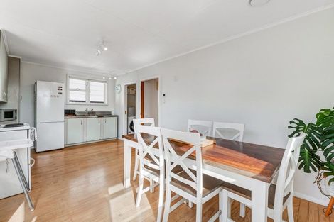 Photo of property in 38 Puriri Street, Helensville, 0800