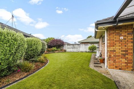 Photo of property in 17 Cranmer Close, Rototuna North, Hamilton, 3210