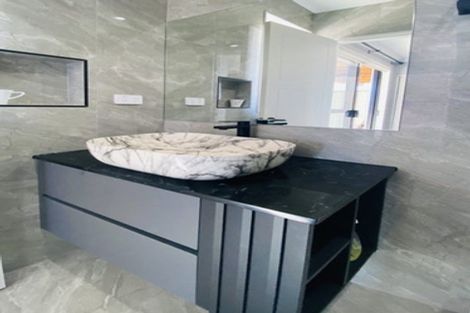 Photo of property in 47a Murphys Road, Totara Park, Auckland, 2019