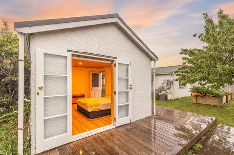 Photo of property in 66 Saint Martins Road, Saint Martins, Christchurch, 8022