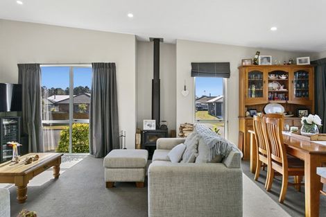 Photo of property in 63 Parekaawa Drive, Motuoapa, Turangi, 3382