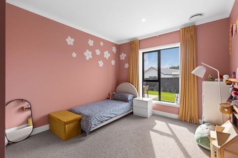 Photo of property in 29 Tuscany Way, Fitzherbert, 4410