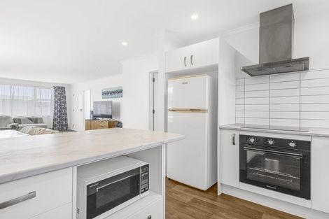 Photo of property in 11 Chester Street, Taradale, Napier, 4112