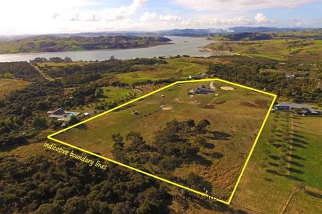 Photo of property in 173 Rangiora Road, Kaiwaka, 0573