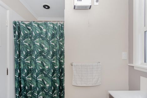 Photo of property in 4 Arthur Street, Holmes Hill, Oamaru, 9401