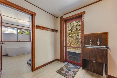 Photo of property in 291 Braeburn Track, Braeburn Range, Murchison, 7077