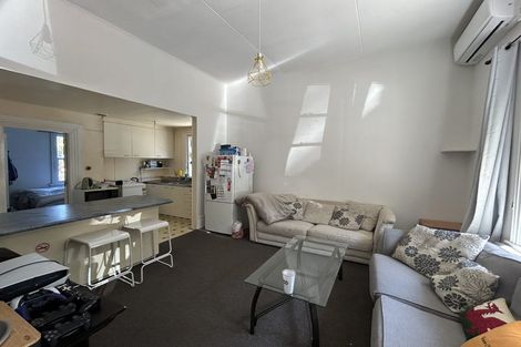 Photo of property in 70 Fairlie Terrace, Kelburn, Wellington, 6021