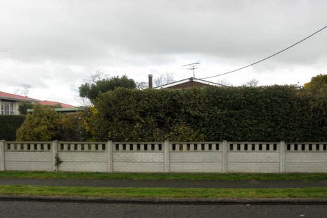Photo of property in 27 Taverner Street, Carterton, 5713