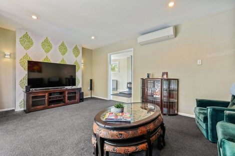 Photo of property in 21 Wendover Street, Bishopdale, Christchurch, 8053