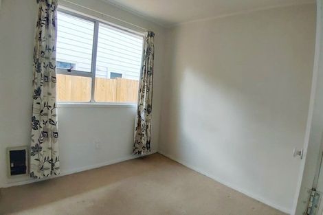 Photo of property in 10 Aralia Road, Sunnynook, Auckland, 0620