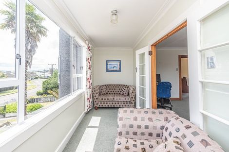 Photo of property in 5 Kawatiri Avenue, Gonville, Whanganui, 4501