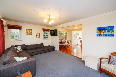 Photo of property in 23 Featherston Street, Takaro, Palmerston North, 4412