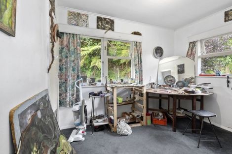 Photo of property in 27 Horoeka Street, Stokes Valley, Lower Hutt, 5019