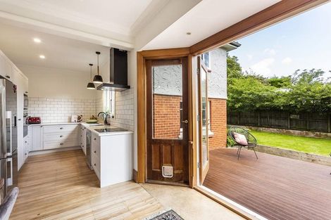 Photo of property in 351 Highgate, Roslyn, Dunedin, 9010