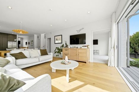Photo of property in 19 Harakeke Road, Hobsonville, Auckland, 0616