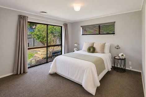 Photo of property in 84 Leeward Drive, Whitby, Porirua, 5024