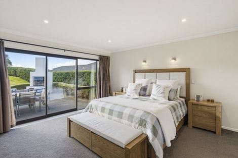 Photo of property in 8 Rae Lane, Paraparaumu Beach, Paraparaumu, 5032