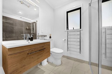 Photo of property in 10 Pipi Crescent, Tuakau, 2121