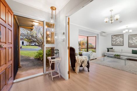 Photo of property in 57 Dalwhinnie Parade, Highland Park, Auckland, 2010