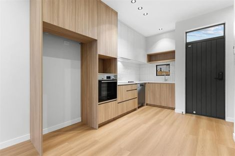 Photo of property in 25 Kuaha Road, Massey, Auckland, 0614