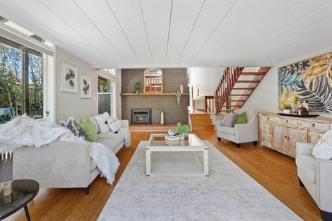 Photo of property in 11 Micawber Place, Mellons Bay, Auckland, 2014